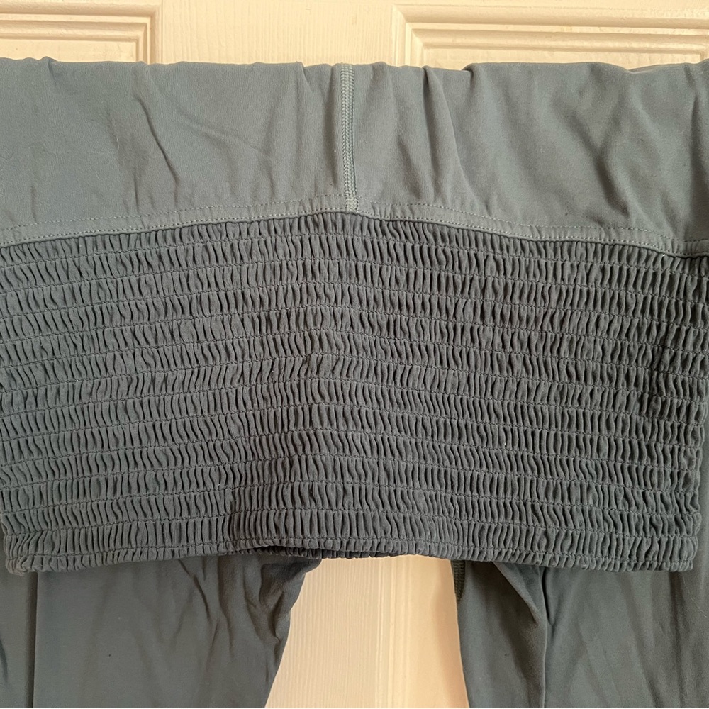 Free People movement leggings